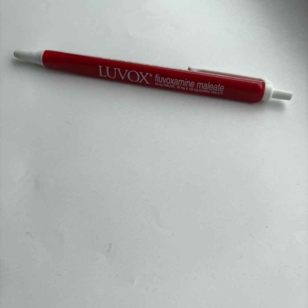 VTG Ballpoint LUVOX  Pharma Promo Advertising Triangular Pen Red